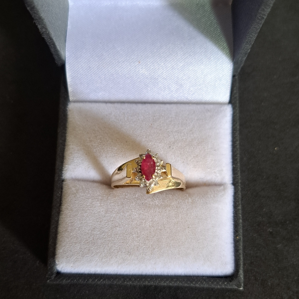 *SOLD*Vintage 10k Solid Yellow Gold Ruby and Diamond Ring